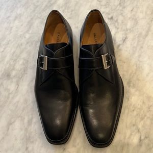 Mens leather dress shoes made by magnanni.